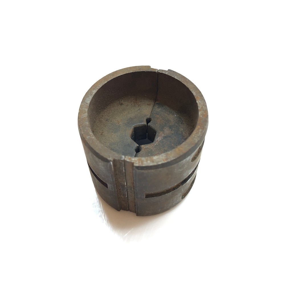 Thomas & Betts 15528 Die Code 33 Hydraulic Crimping Compression Adapter Die Set