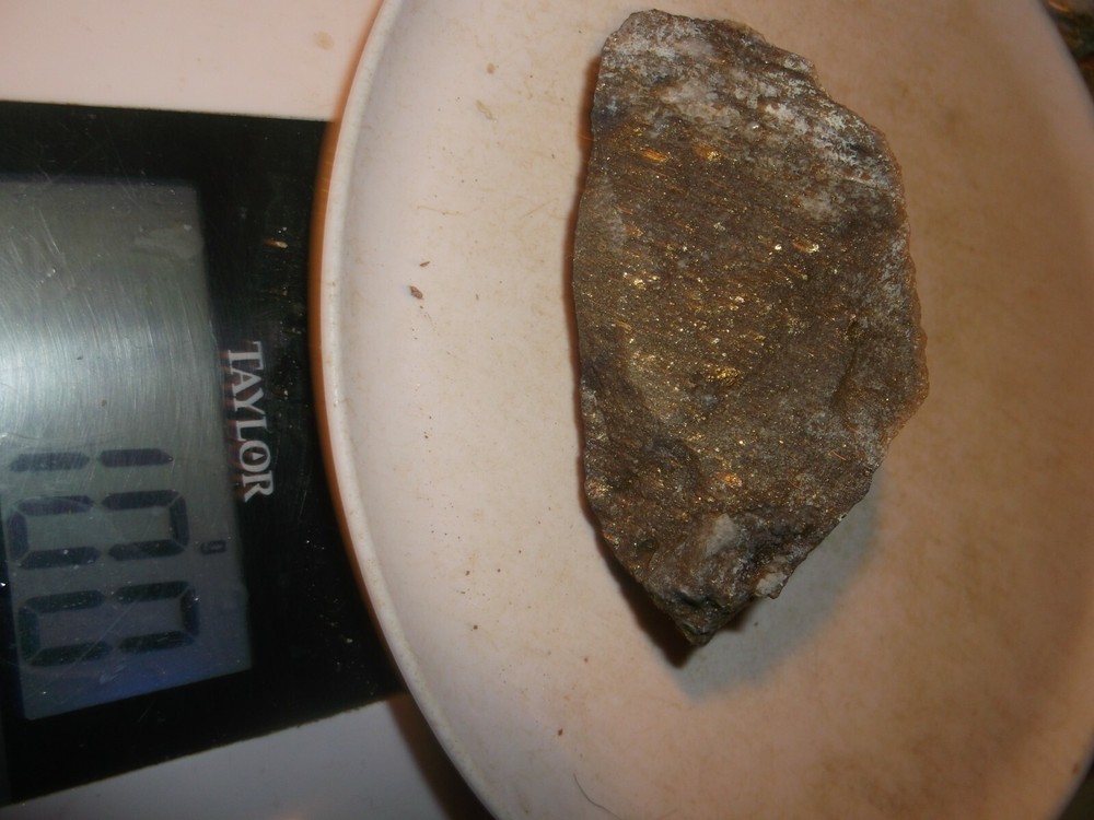 Gold, silver, copper, 100 grams samples ,ore high grade .