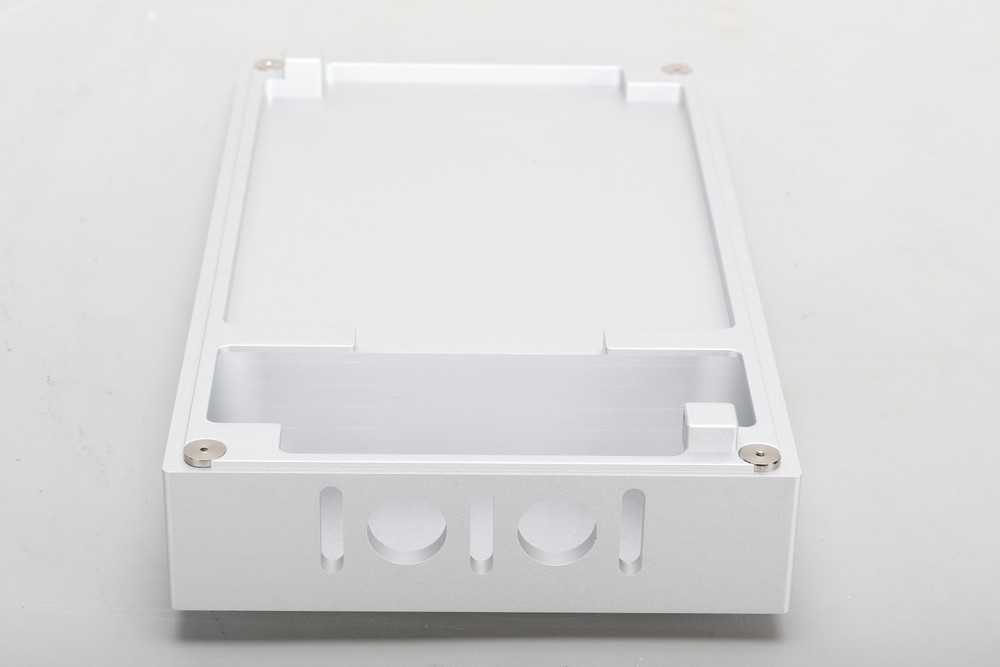 iPort 70785 Surface Mount Bracket With Mounting Hardware and Suction Cup