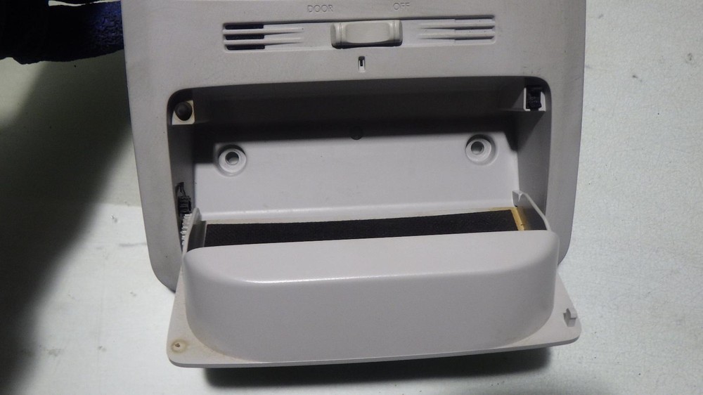 14 SUBARU FORESTER Front Console roof