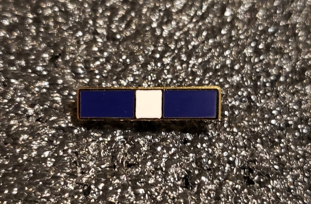Navy Cross Ribbon Lapel Pin