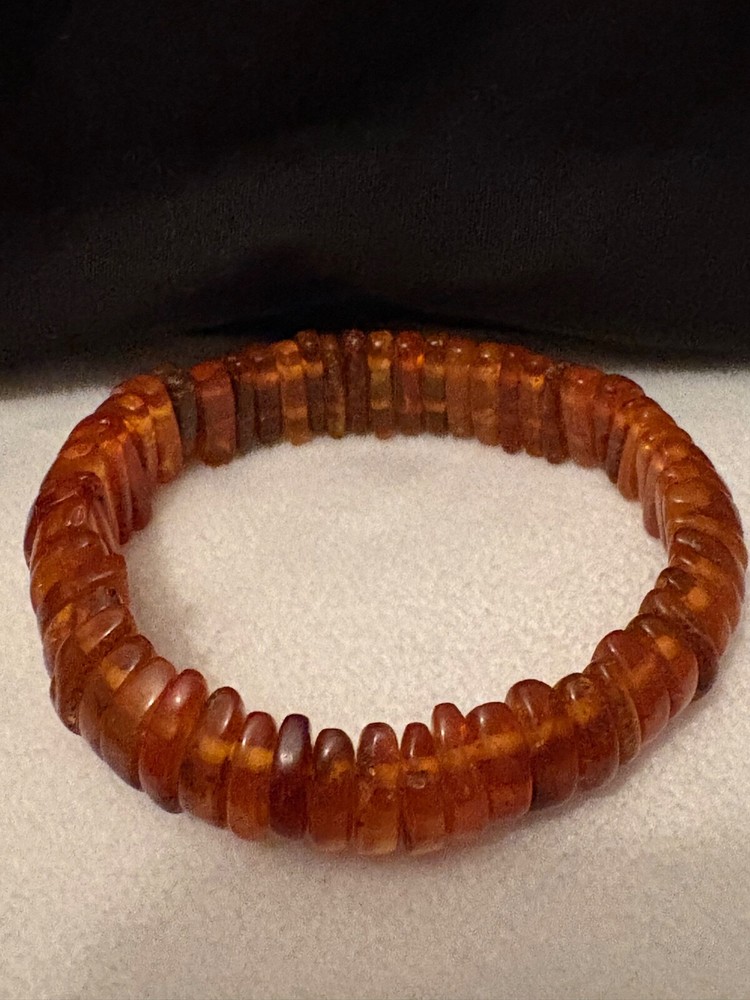 Genuine Amber Bracelet. Old Work. goat specimens.