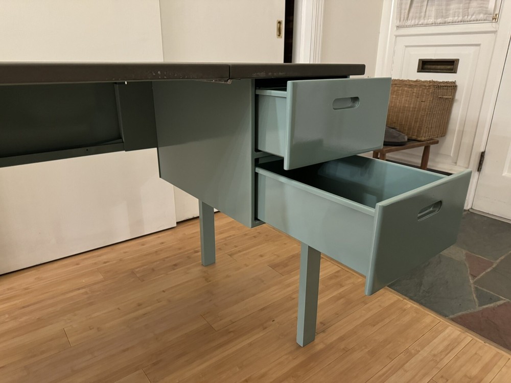 Flat Top Nurses Desk