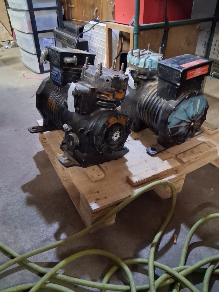 2 Copeland copelamtic compressors phase 3