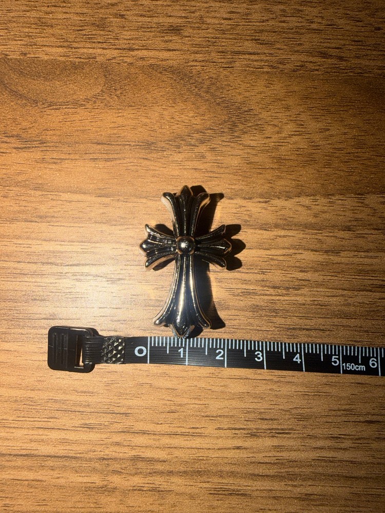 Small Gothic Cross for clothes, shoes, decoration, display