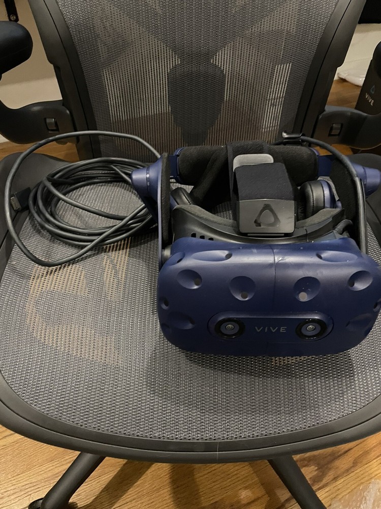 🔥 HTC Vive Pro HMD 🔥 OLED 🔥 Virtual Reality VR Headset + linkbox 🔥