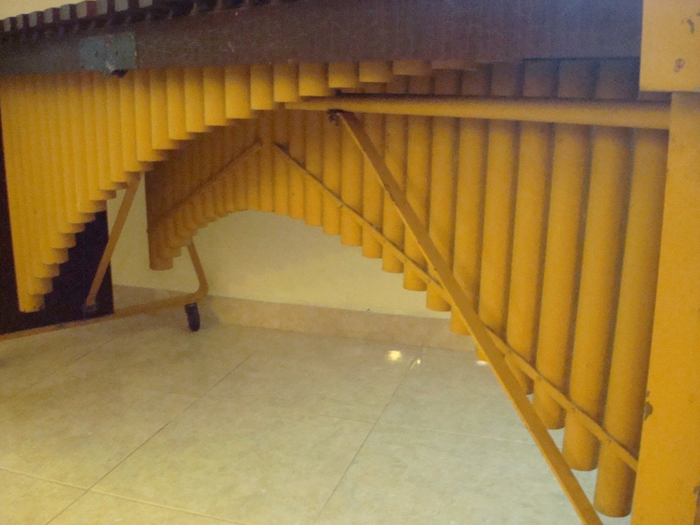 Deagan 4 Octive Marimba - Rosewood Bars