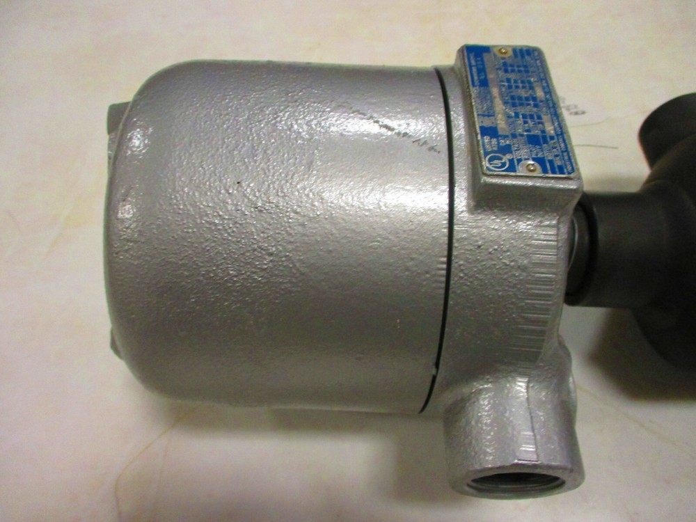MAGNETROL B-73-1B20-ANR Liquid Level Switch 1" Socket Weld Connections