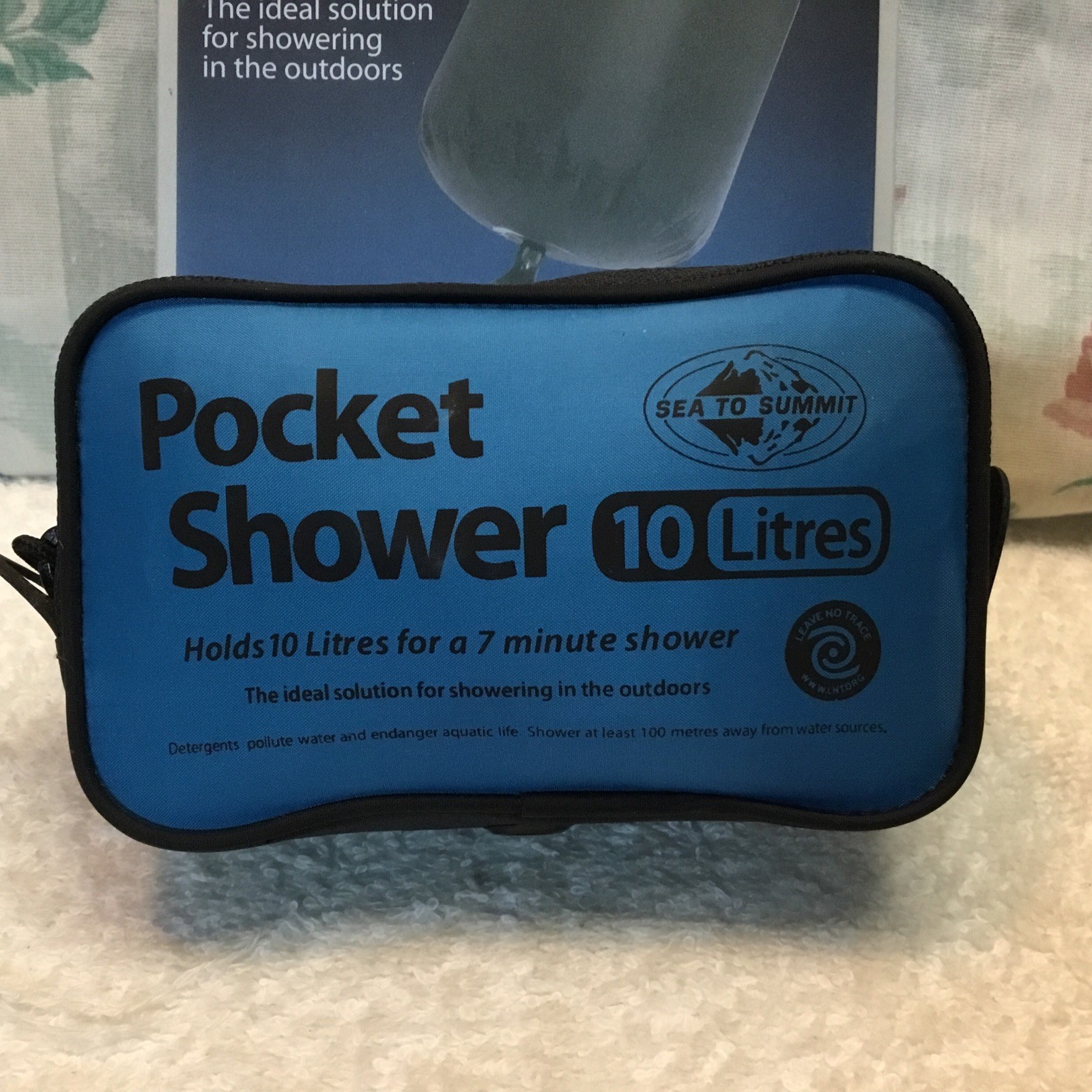 Sea to Summit Pocket Shower 10 Liter Brand New Outdoor Shower Anchoring Cord