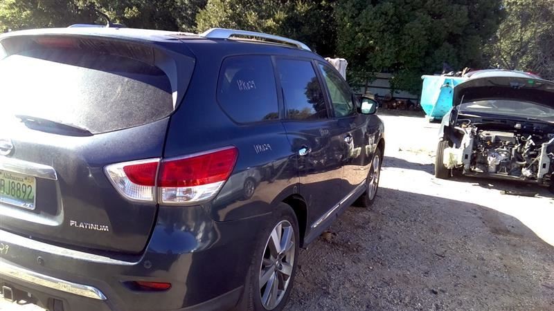 PATHFINDR 2013 Glove Box 1043239421