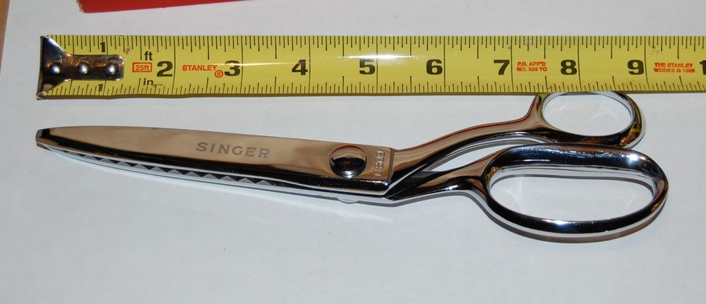 Vintage Singer Pinking Shears C809