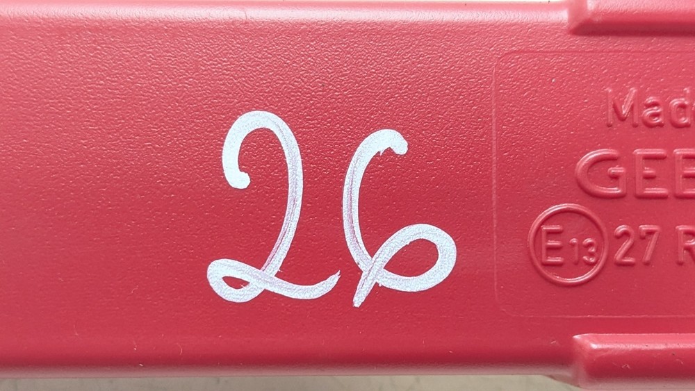 AUDI Q2 EMERGENCY WARNING TRIANGLE 8K0860251 2017