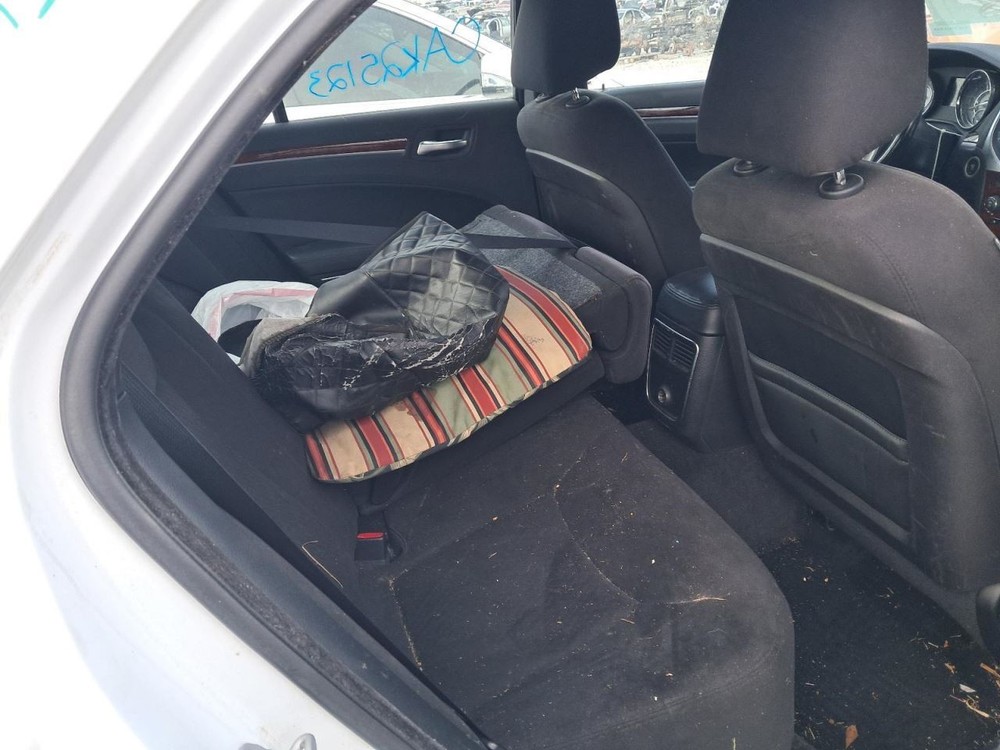 300 2012 Glove Box 4892477