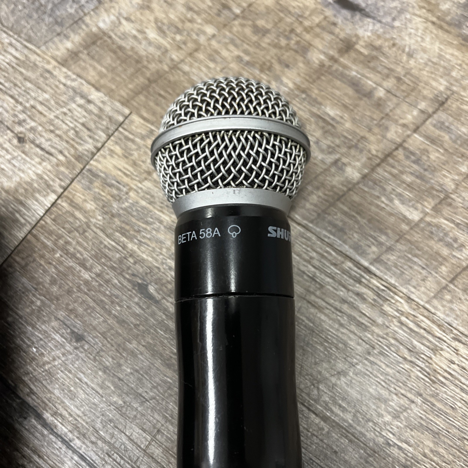 Shure ULXD24/Beta 58A L50 Handheld Wireless Microphone System 632-696 MHz