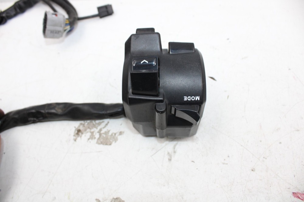 YAMAHA MT09 SP Left side switch 2021 A9-R5-S1-BIN2