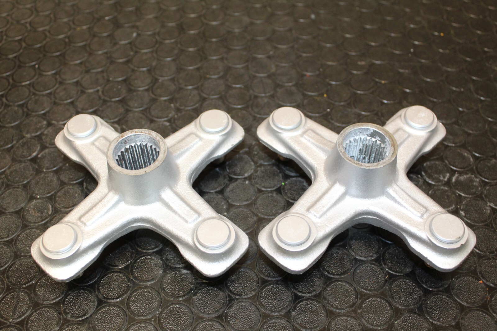 Yamaha Raptor 700 350 250 660 YFZ450 Banshee Warrior Rear Wheel Hubs 🔥FASTSHIP