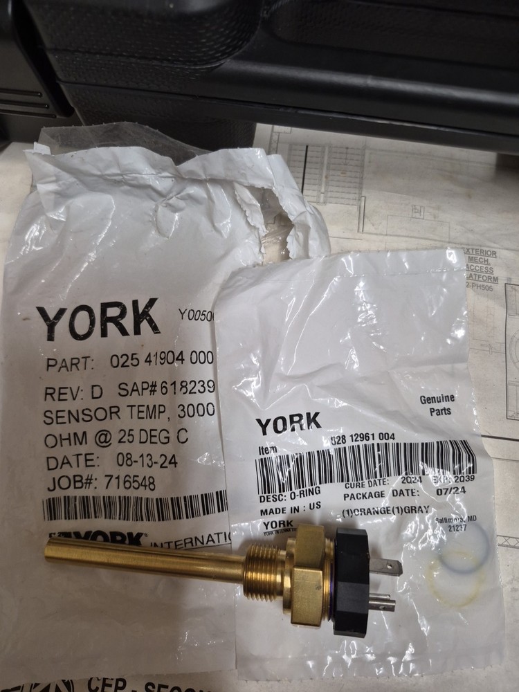 YORK 025-41904-000 Temperature Sensor