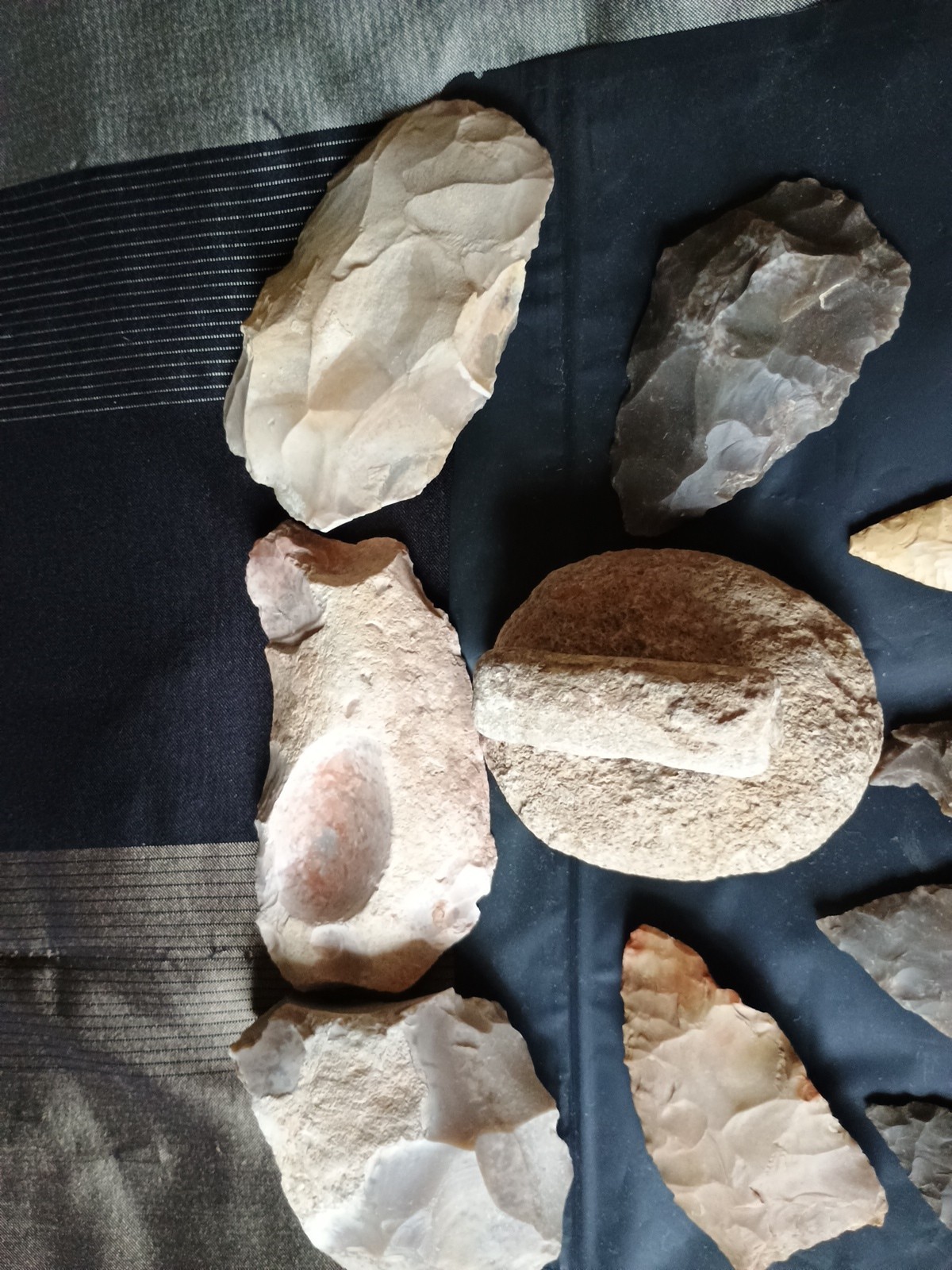 Primitive Hand Tools And Arrowheads Set Of 16 Pcs