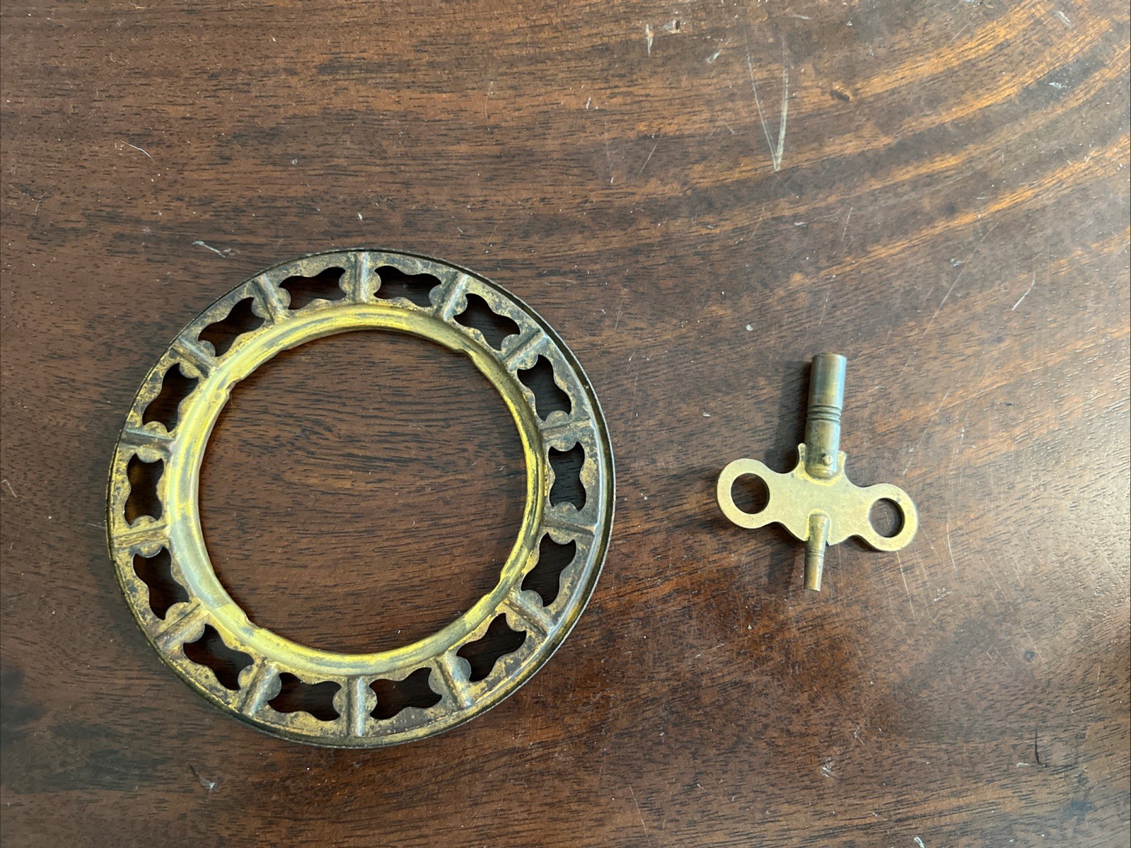 Waterbury Parlor Clock No. 102