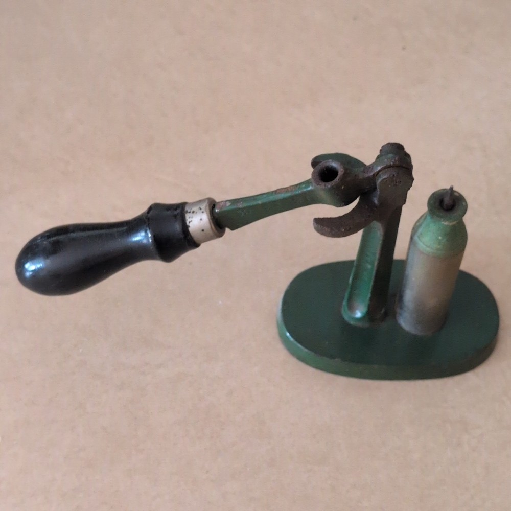 VINTAGE Bridgeport Gun Implement BGI Capper Decapper for 10 Ga