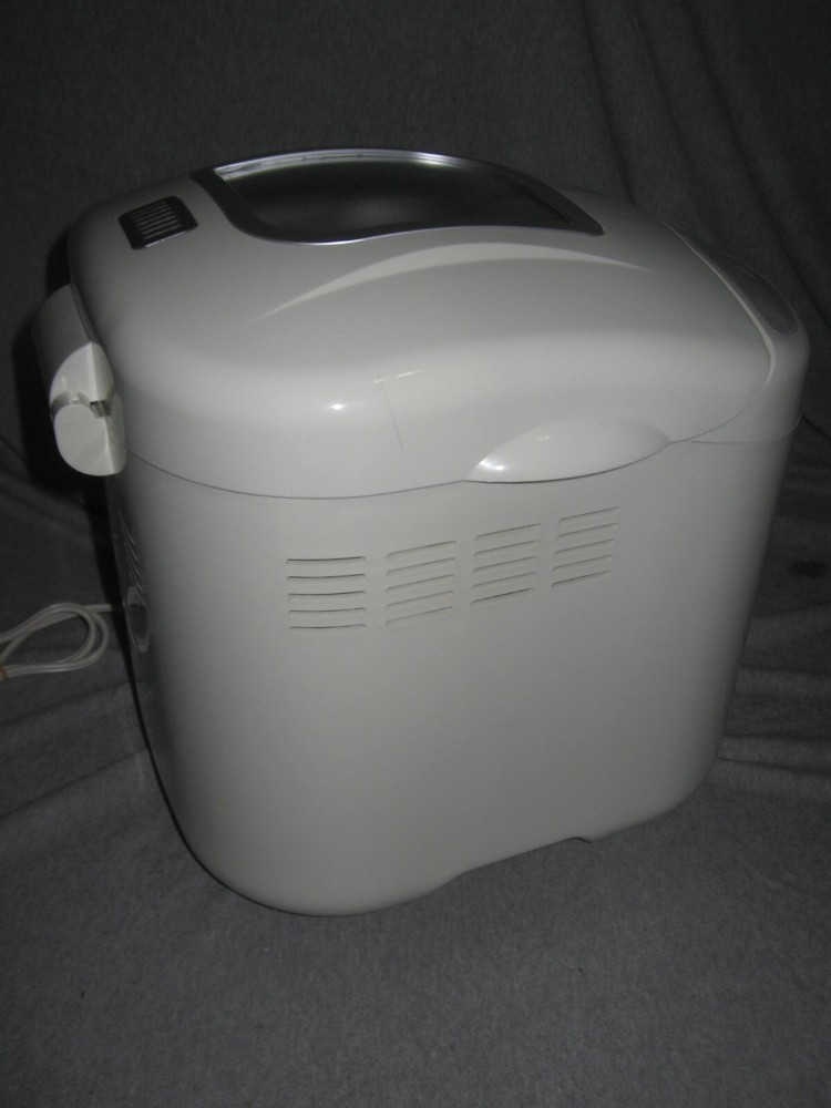 TOASTMASTER 2lb Horizontial Bread Maker Machine Model TBR20H Excellent