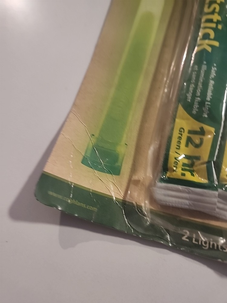 Coghlan's Green Light Stick - Lasts 12 Hours!!