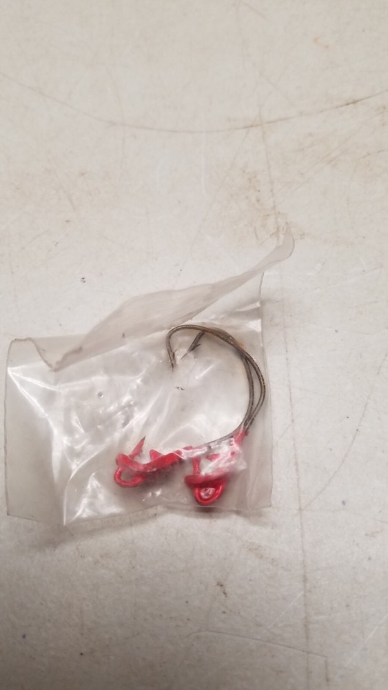 3 Pink Leadhead Circle Hooks (D)