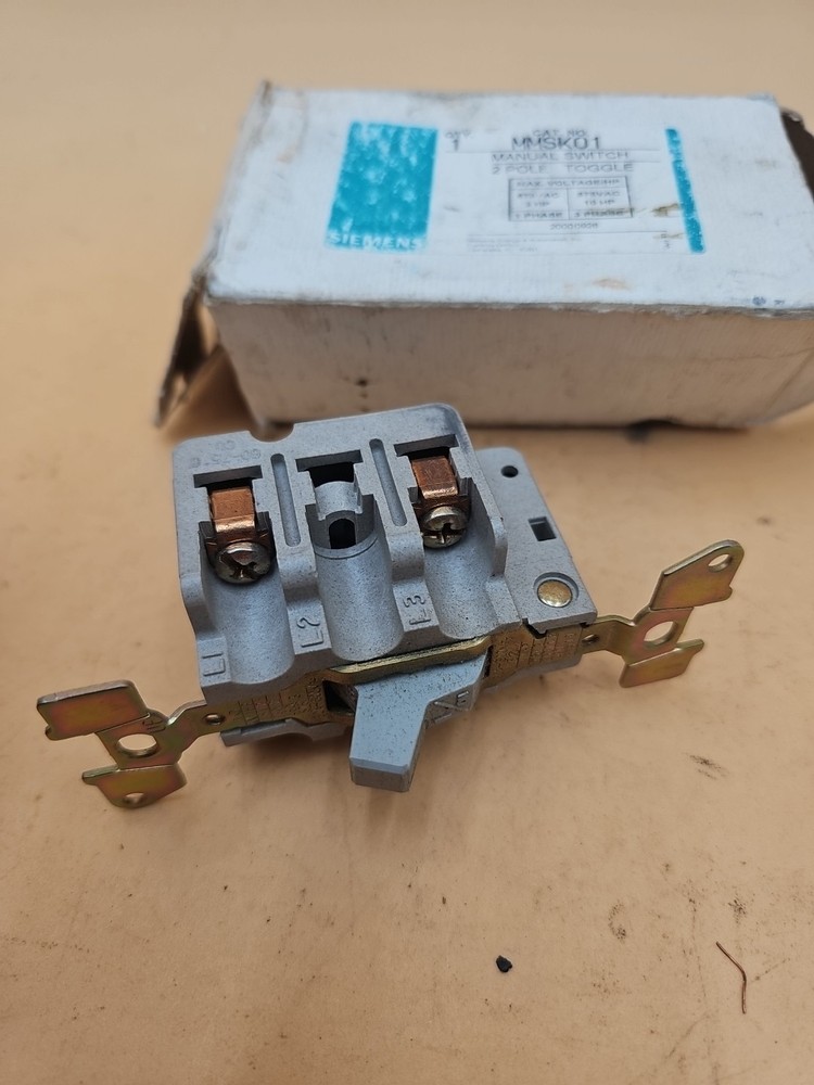 Siemens MMSK01 Manual Switch 2 Pole Toggle