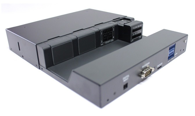 Command Fusion MOD4, Modular Controller Base, Bass 425-1000-400 (NOS)
