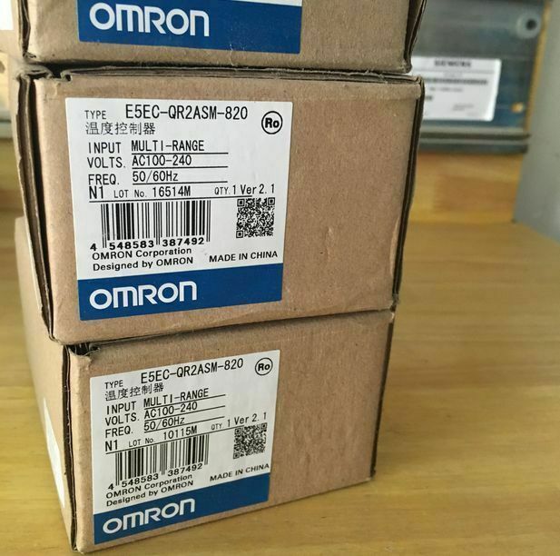 Original Digital Omron Temperature Controller E5EC-QR2ASM-820 In Box -New