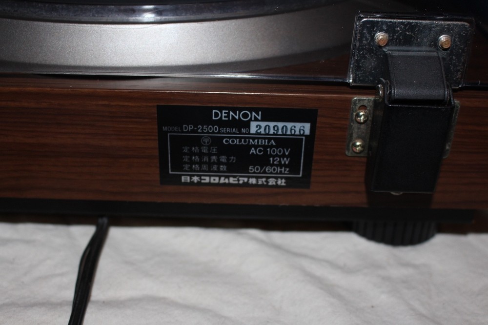 Denon DP-2000 Direct Drive Record Player Turntable - Japan 100V