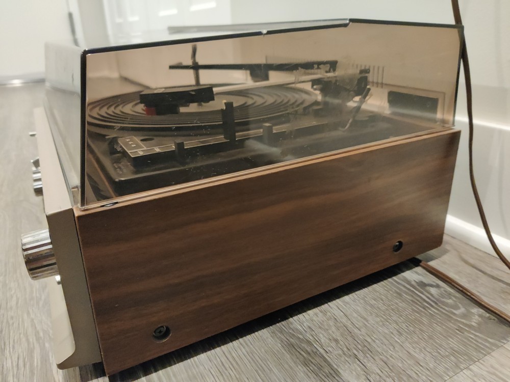 VINTAGE Sony HP -170A AM/FM Solid-State W/ Turntable