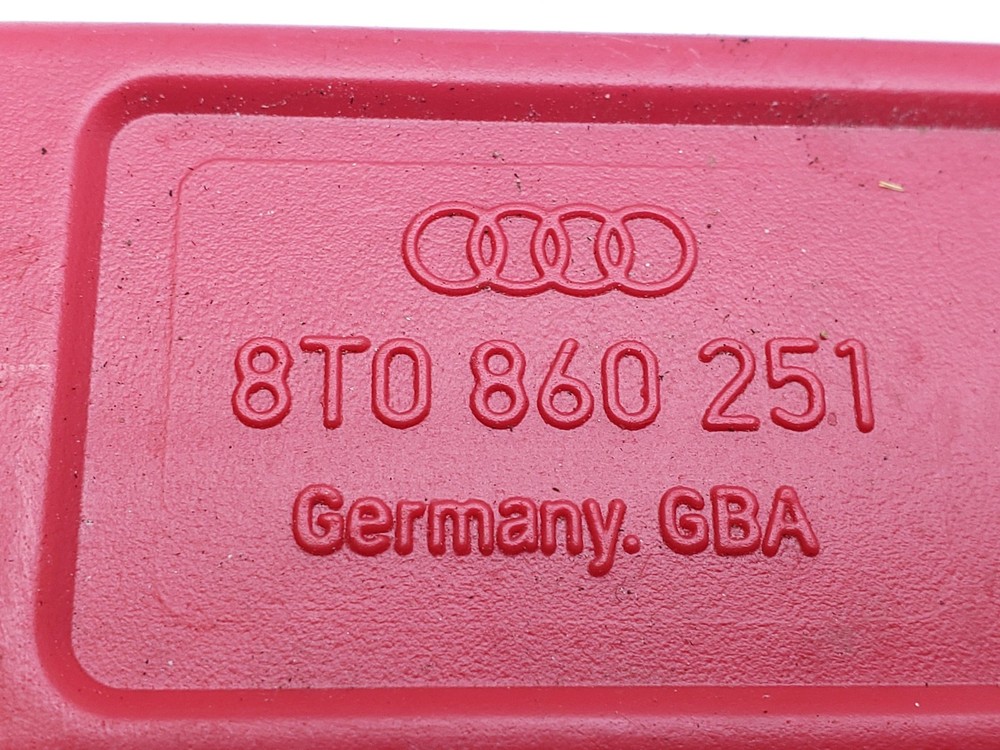 AUDI A5 S5 B9 2018 EMERGENCY WARNING HAZARD TRIANGLE 8T0860251