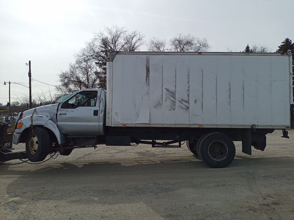 2004 Left Driver Front Window Regulator Manual (11771793