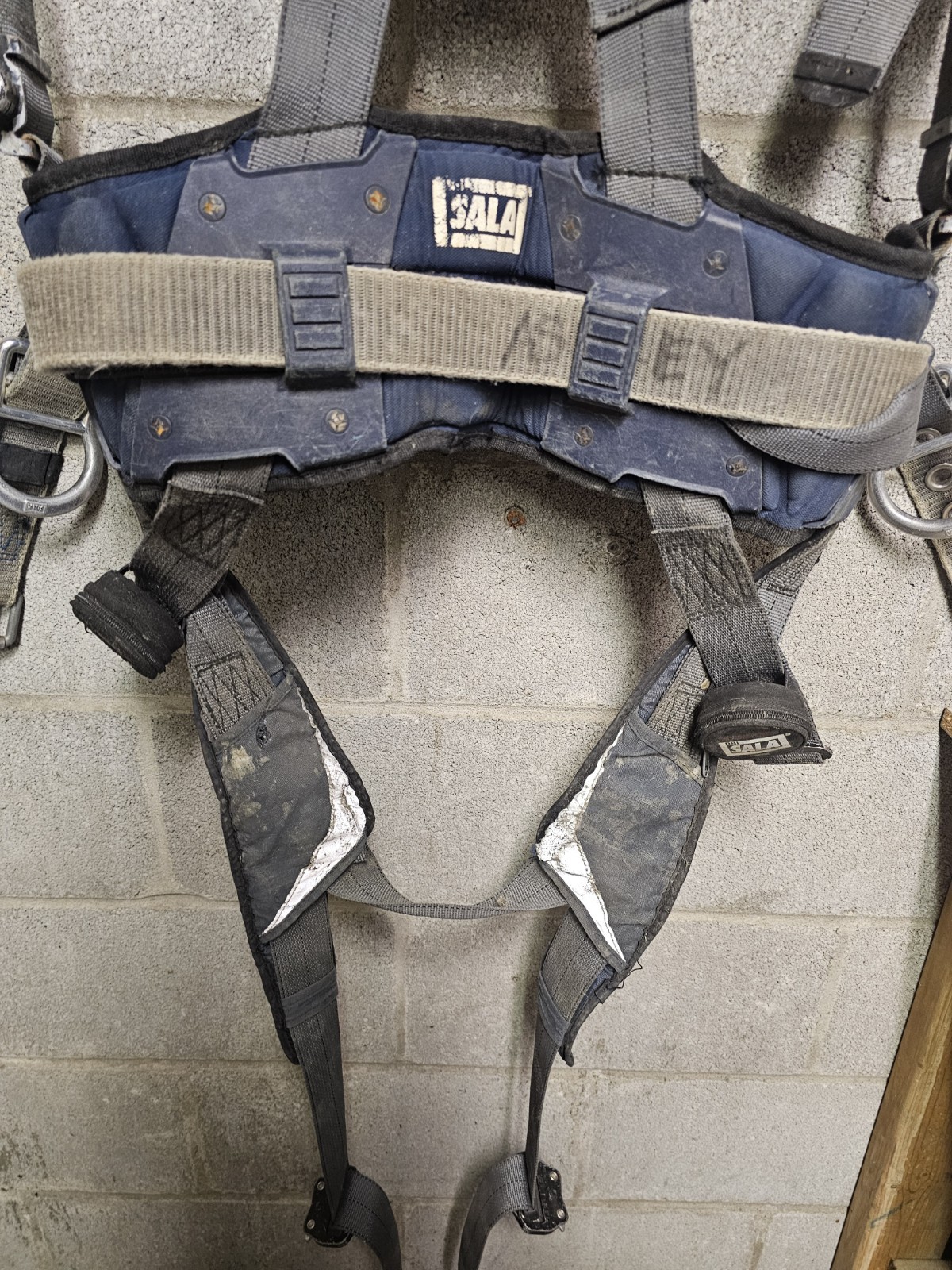 3M DBI-SALA EXOFIT NEX M FULL BODY HARNESS FALL PROTECTION 1140158 L BELT