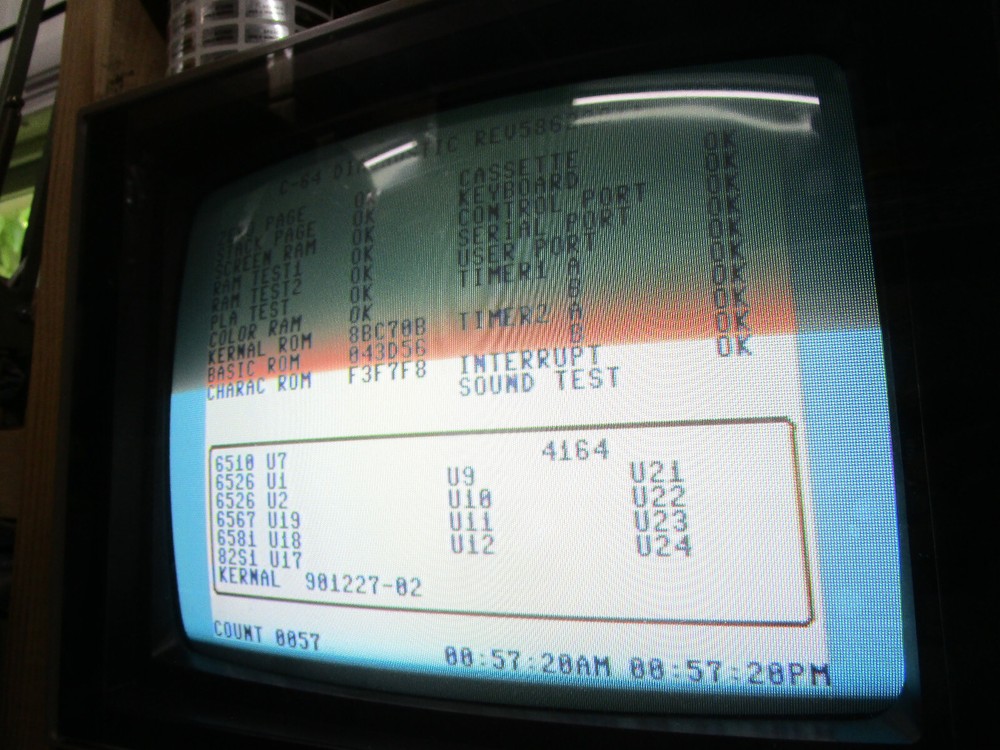 COMMODORE 64 COMPUTER 326298 HEATSINKS CERAMIC TESTED AND WORKING LOT #59