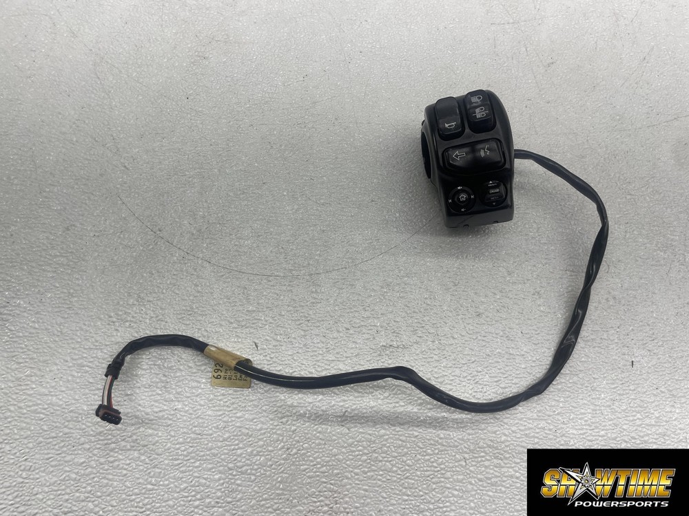 17-19 HARLEY-DAVIDSON ELECTRA GLIDE ULTRA CLASSIC FLHTCU LEFT CONTROL SWITCH