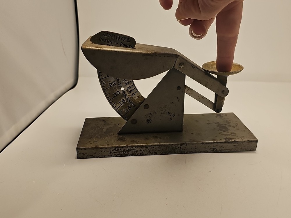 Vintage Egg Scale Unique Specialty Mfg. co. U.S.A.