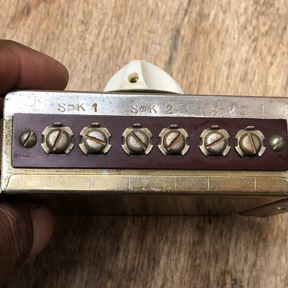 VINTAGE STEREO SPEAKER SELECTOR SWITCH.