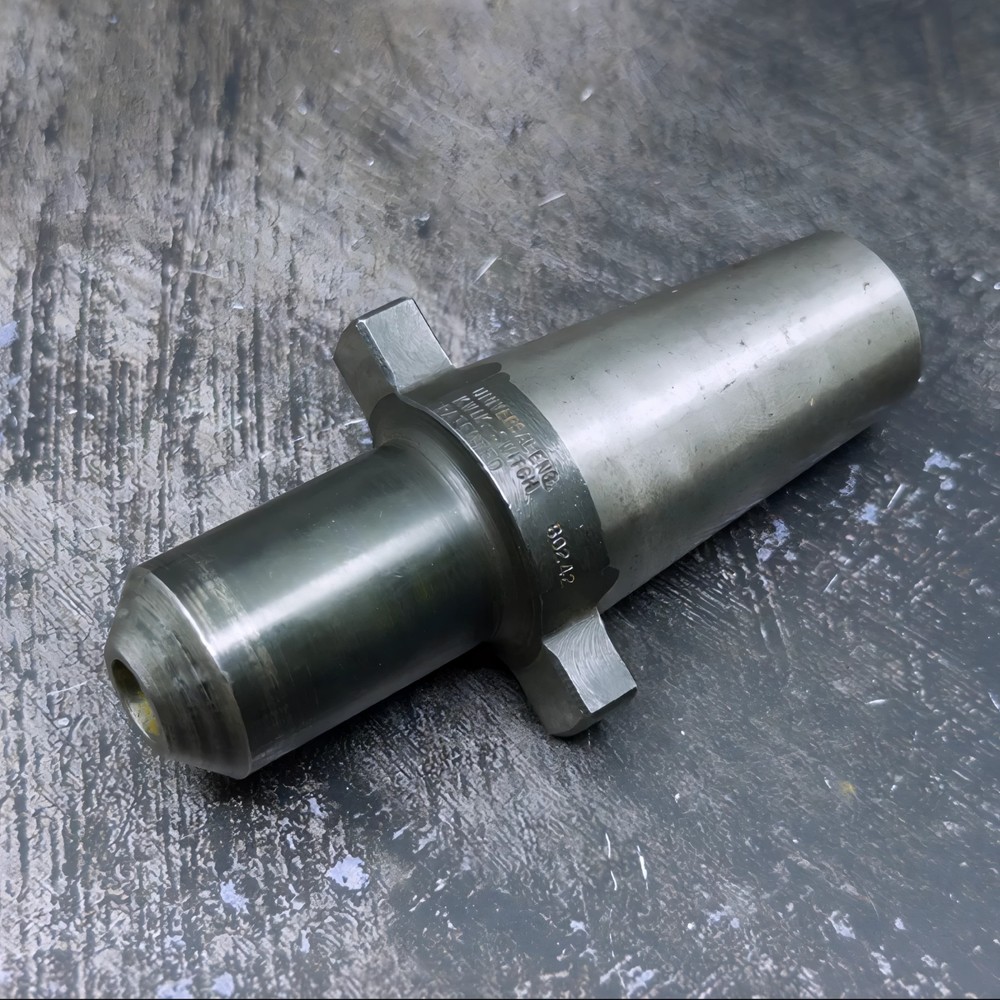 UNIVERSAL ENGINEERING KWIK-SWITCH 200 END MILL HOLDER - 3/8"