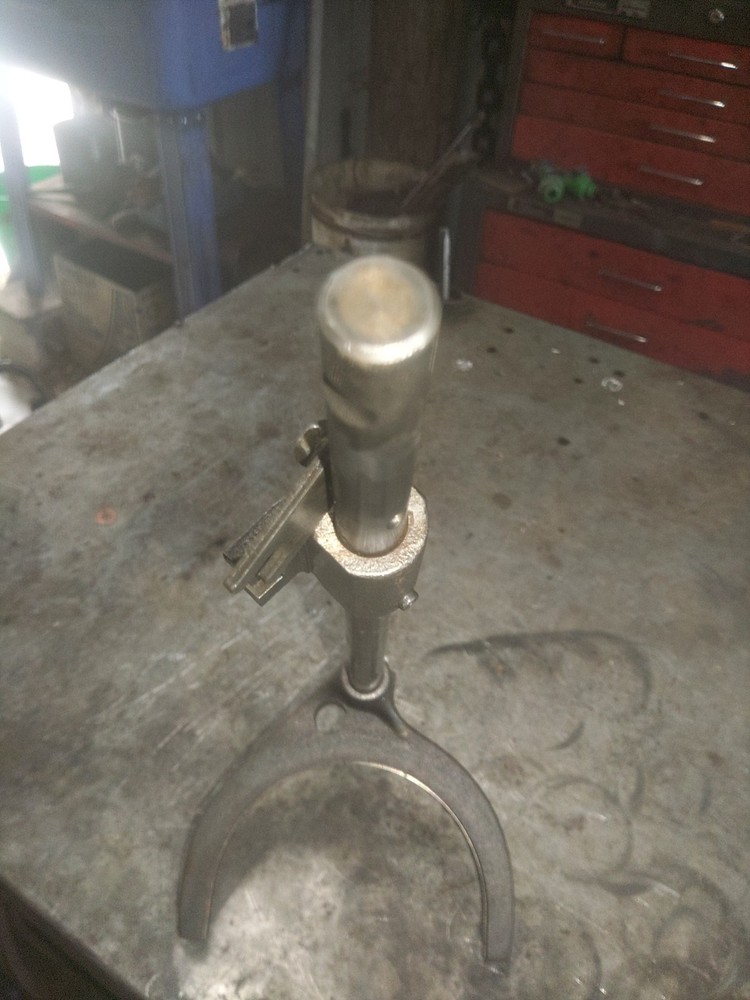 John Deere 5310 Fork gear Shift. (R120629)