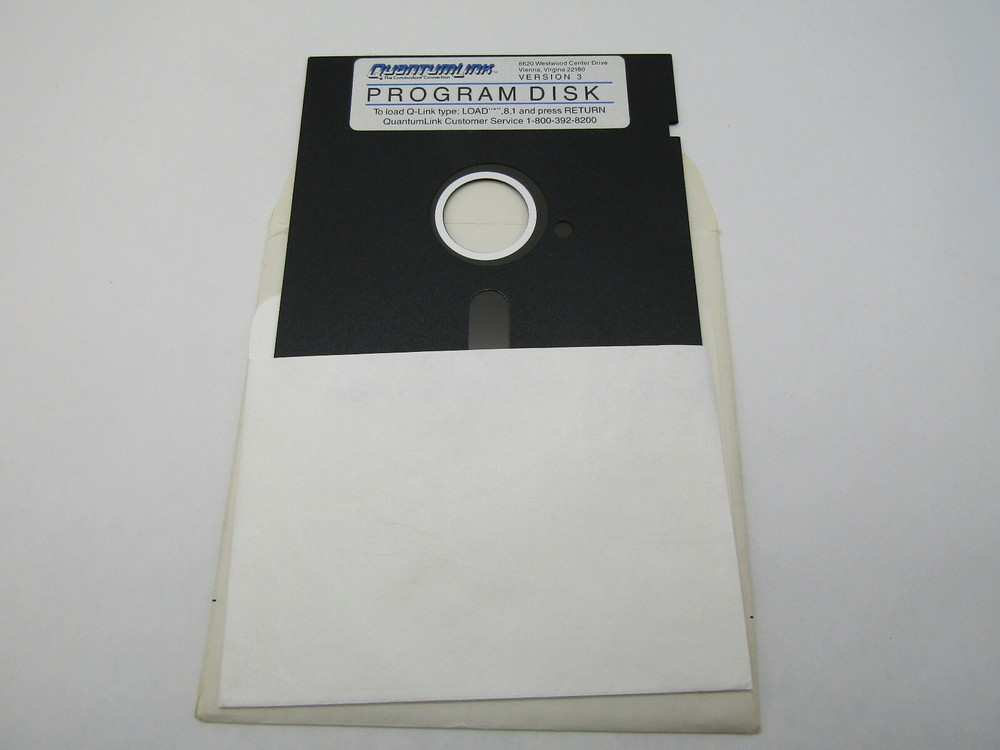 Quantum Link (Q-Link) (Commodore 64 C64) | Commodore Versión 3 Game Disk 5.25