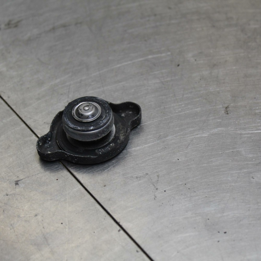 09-11 Ninja EX650 650R Engine Radiator Cap