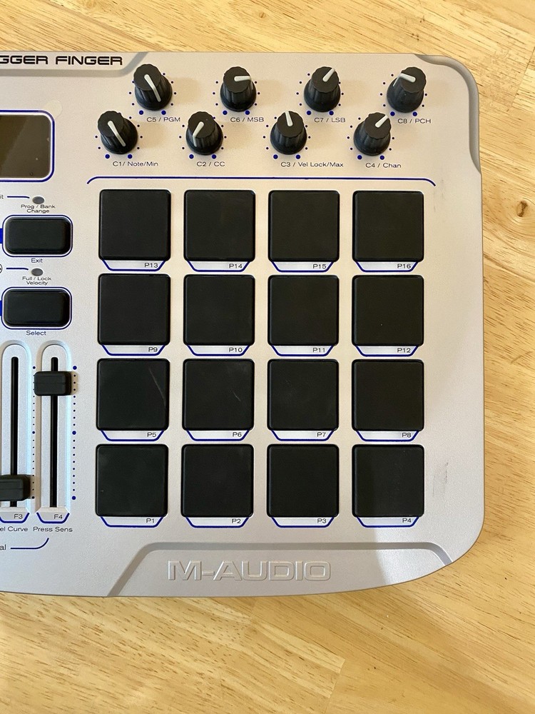M-Audio Trigger Finger 16-Pad USB MIDI Drum Pad Controller w/ Original Box