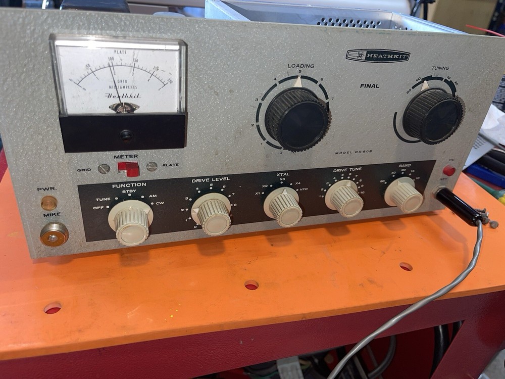 Heathkit DX 60B ESTATE FIND Works 40 Cw 10 Watts Out Only Moisture Damage On Fra