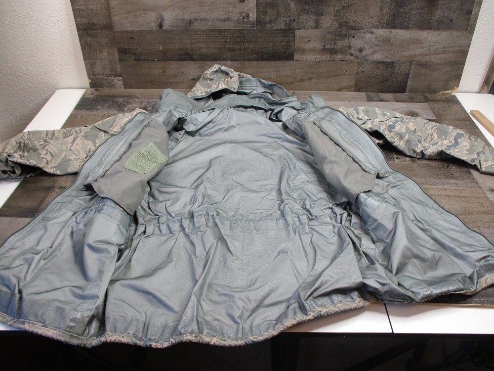 US Air Force APECS Parka Jacket Mens Medium Regular Tiger Stripe Camo