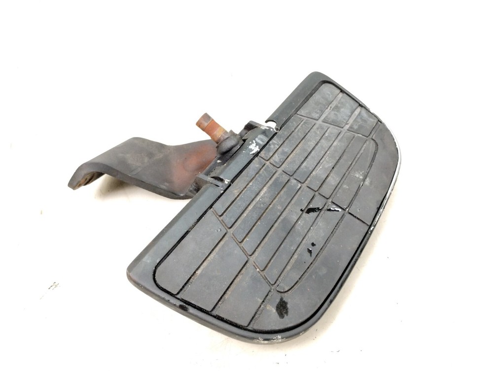 2003 Honda VTX1300 S R Front Left Floorboard & Mount Bracket