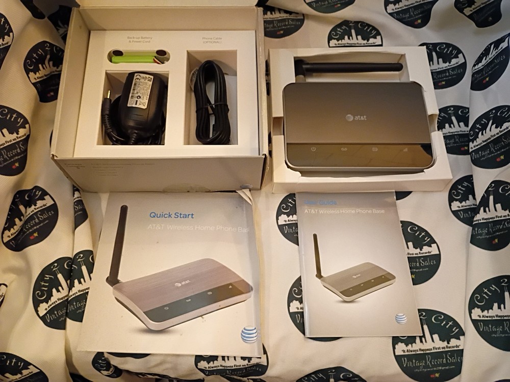 AT&T Wireless Home Phone Base Model WF720 Silver Open Box Complete