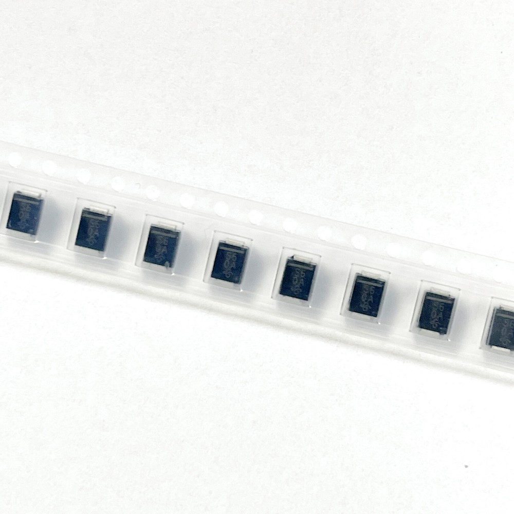 50PCS SS26HE3 High Current Density Surface Mount Voltage Schottky Rectifiers NEW