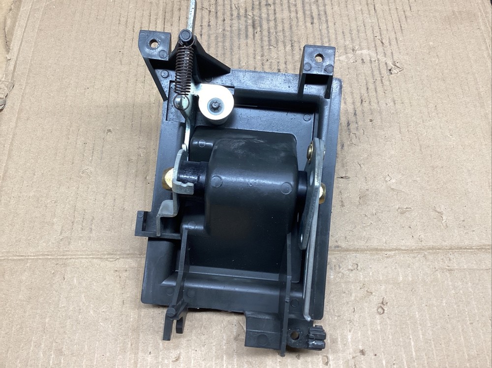 On/Off Disconnect Breaker Switch / Lever Switch #828M28